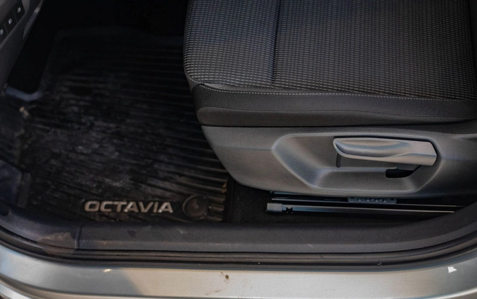 Skoda Octavia cena 89900 przebieg: 71810, rok produkcji 2021 z Łódź małe 781